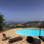 Roberta With Big Private Pool Tergu