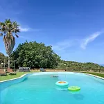 Roberta With Big Private Pool