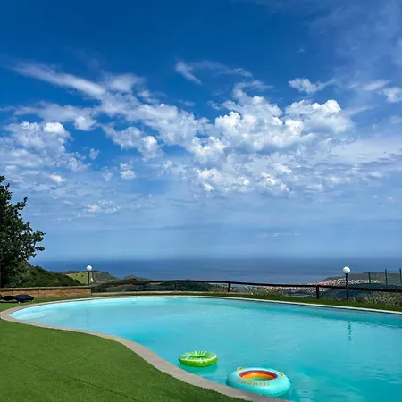 Roberta With Big Private Pool Willa *