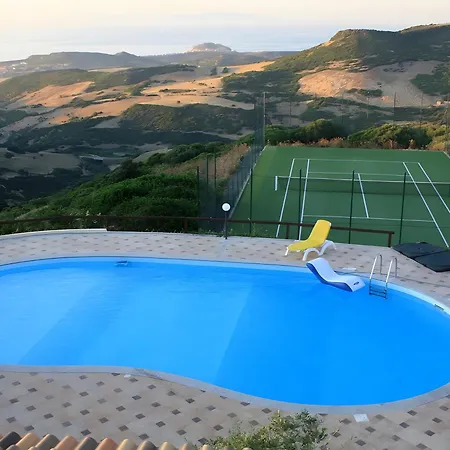 Roberta With Big Private Pool Villa Tergu