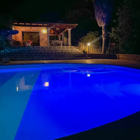 Roberta With Big Private Pool Tergu