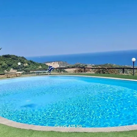 Roberta With Big Private Pool Villa