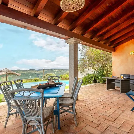 Roberta With Big Private Pool Villa *