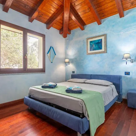 Roberta With Big Private Pool Villa *